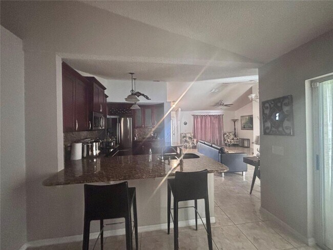 Foto del edificio - Poinciana Home