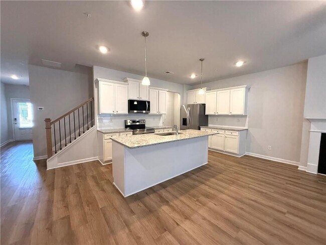 Foto del edificio - 401 Lanier Cir
