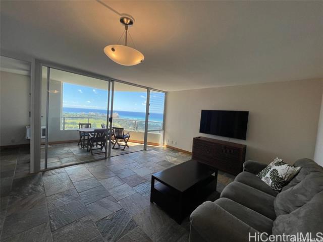 Building Photo - 2600 Pualani Way