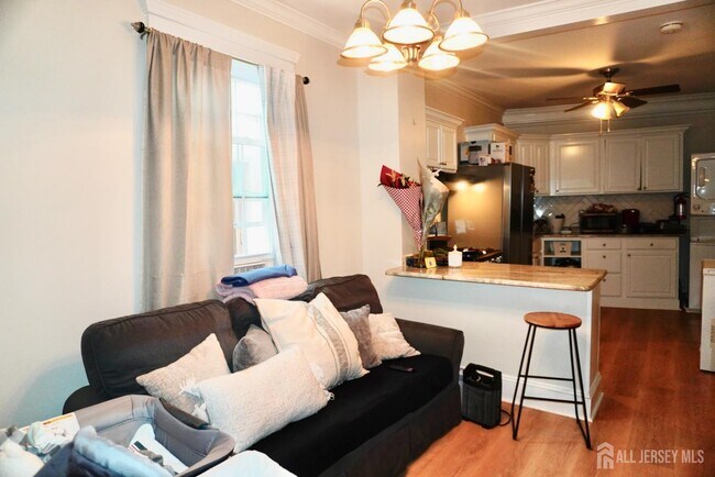 Foto del edificio - 341 Crows Mill Rd