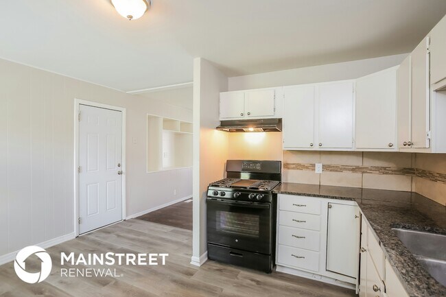 Foto del edificio - 9310 Lewis Ave