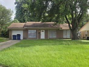 Building Photo - 7510 Hummingbird Ln