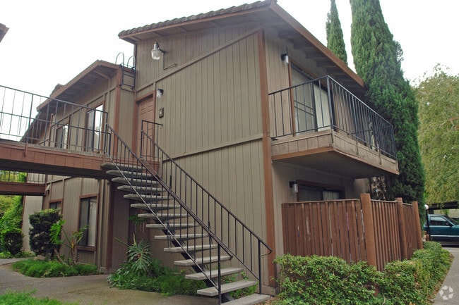 Building Photo - Quail Terrace Apartments