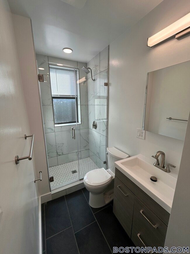 Building Photo - 11 Peterborough St