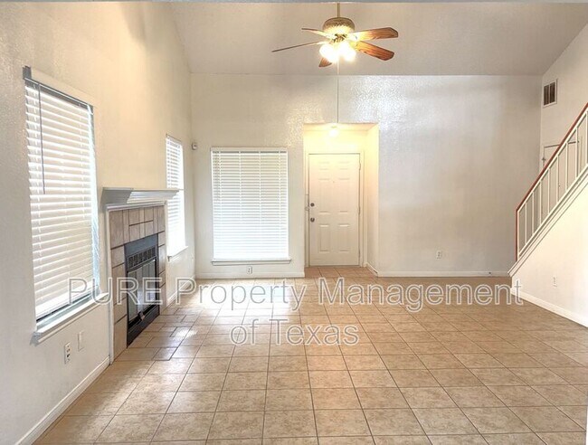 Foto del edificio - 14413 Tiffer Ln