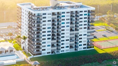 Building Photo - 10044 S Ocean Dr