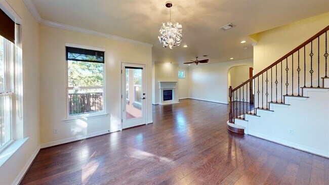 Building Photo - 12004 Terraza Cir