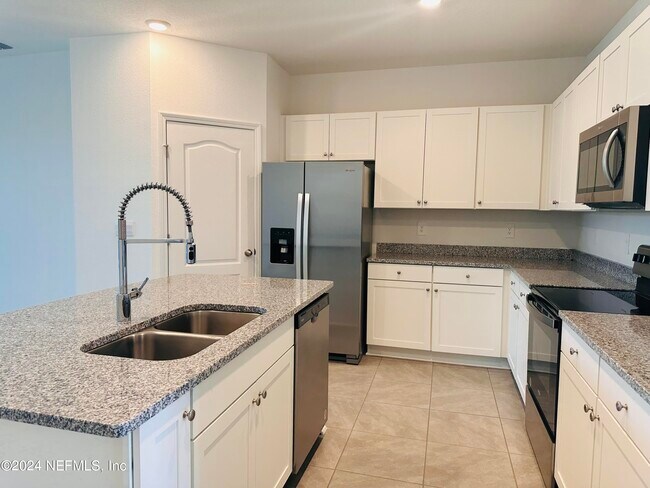 Foto del edificio - 156 Seaport Breeze Rd