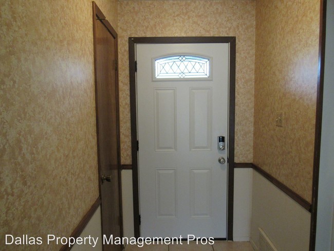 Building Photo - 3 br, 2 bath House - 905 Kristin Ct