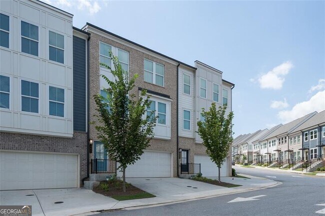 Building Photo - 381 Skylar Way SE