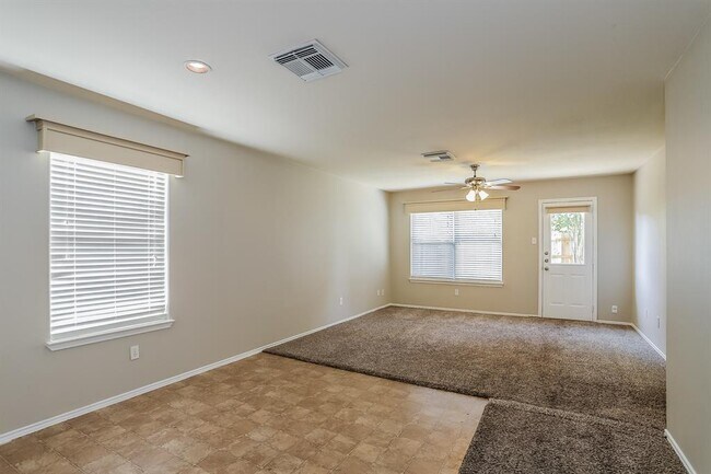 Foto del edificio - 19026 Rustic Gate Dr