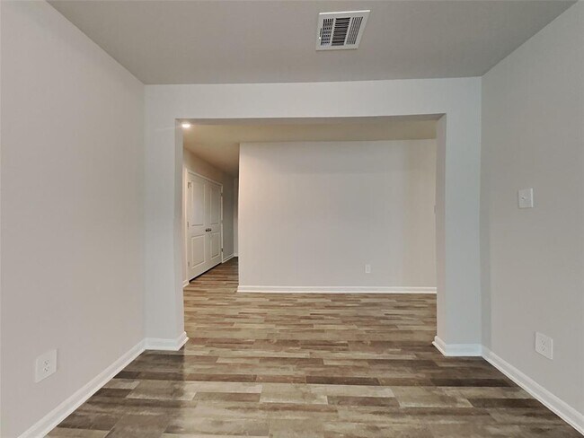 Foto del edificio - 15685 Briar Forest Dr