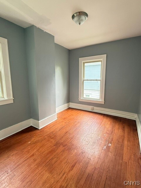 Building Photo - 247 Genesee Park Dr