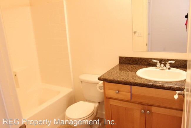 Building Photo - 3 br, 3 bath House - 491 N. Chorro Street