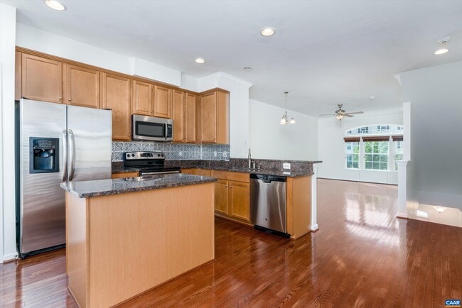 Foto del edificio - 2192 Silkwood Ct