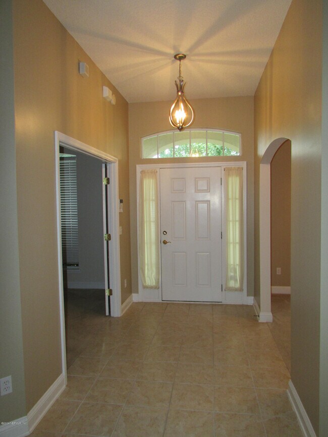 Building Photo - 9533 Maidstone Mill Dr W