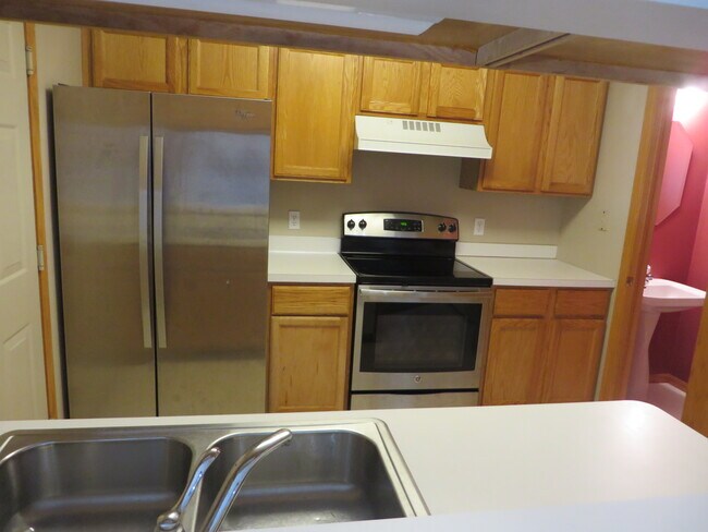 Kitchen - 1915 Jan Echo Trl