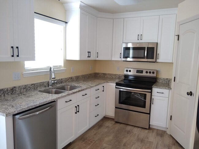 Foto del edificio - BEAUTIFUL 4 BED 2.5 BATH HOME FOR RENT IN LEHI!!!