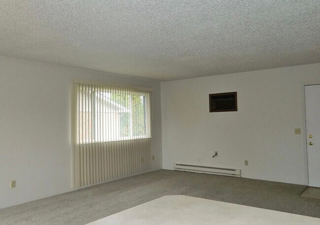 Foto del edificio - 129 Hawthorn Ave