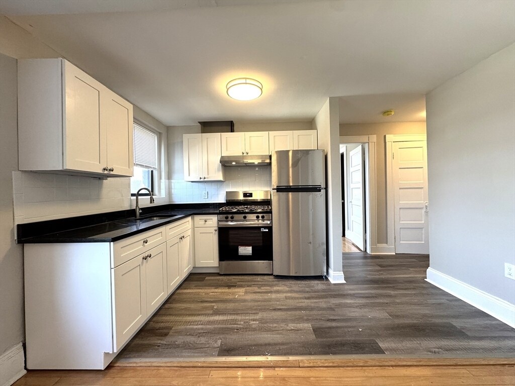 Primary Photo - 8 Langmaid Ave