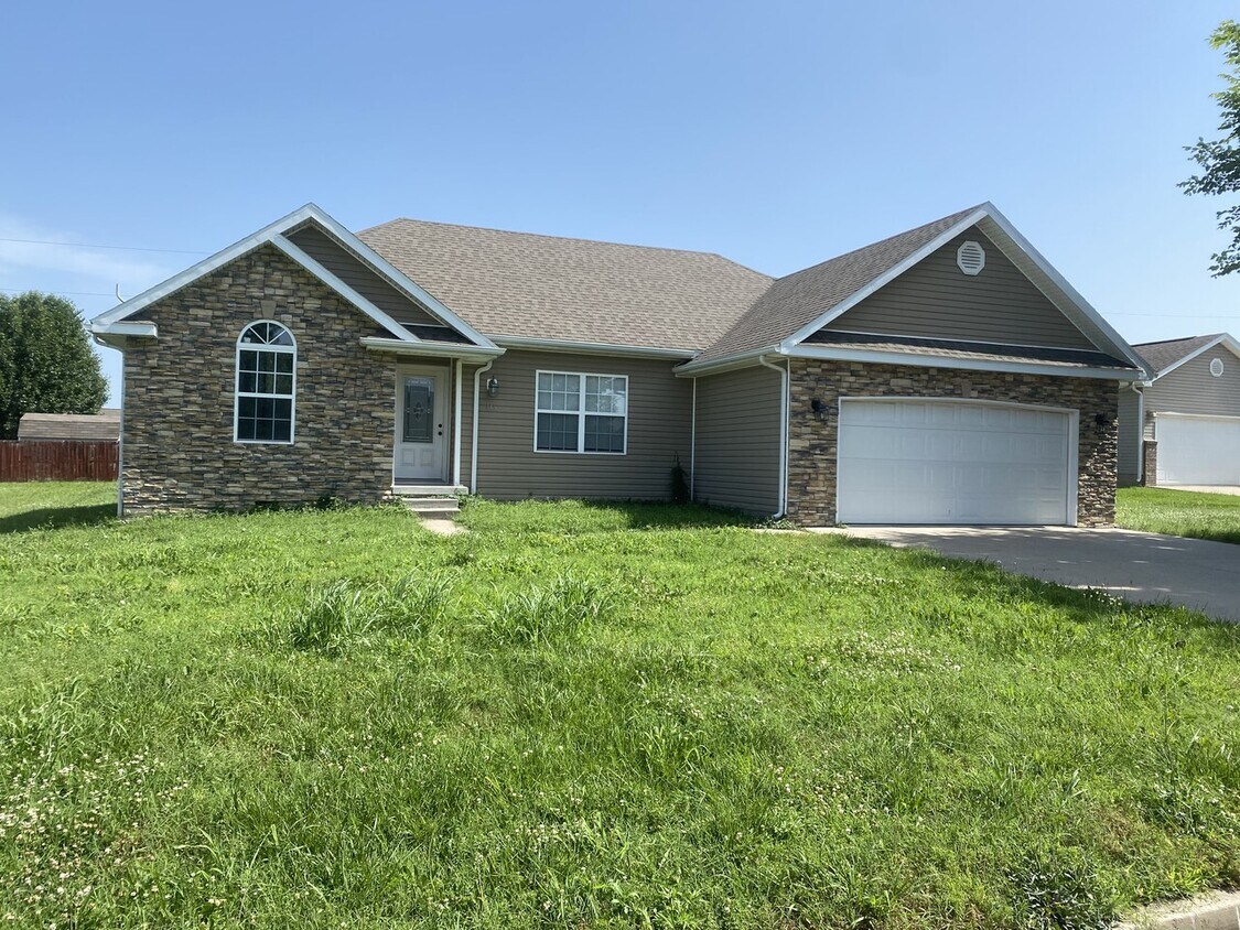 715 Derek Ct, Oronogo, MO 64855 House Rental in Oronogo, MO