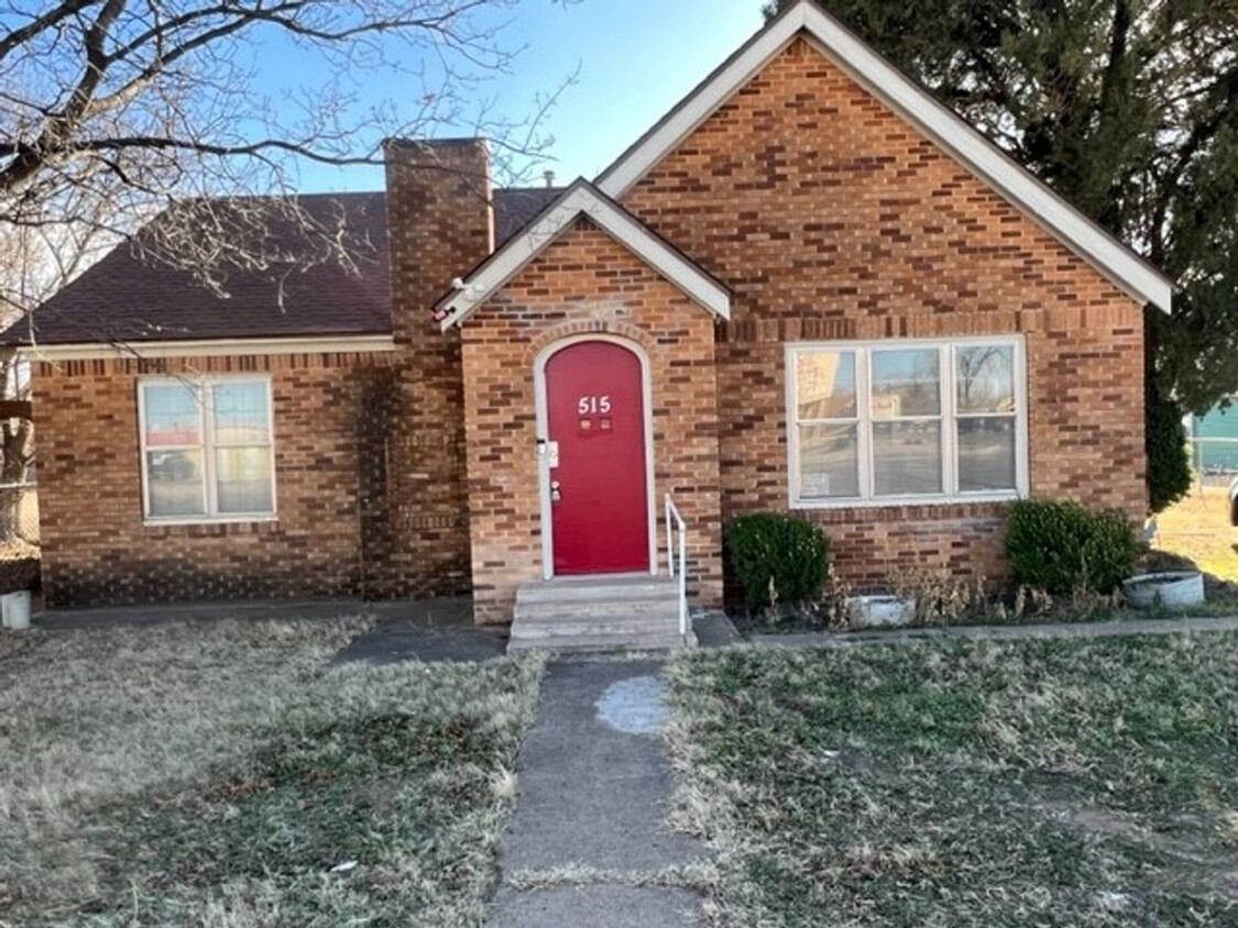 Primary Photo - Charming house