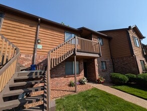 Building Photo - 2231 S Buckley Rd