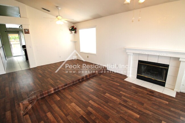 Building Photo - 3 br, 2 bath House - 8634 Aspen Ridge Ct