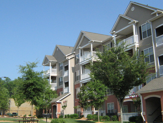 Regal Park Apts