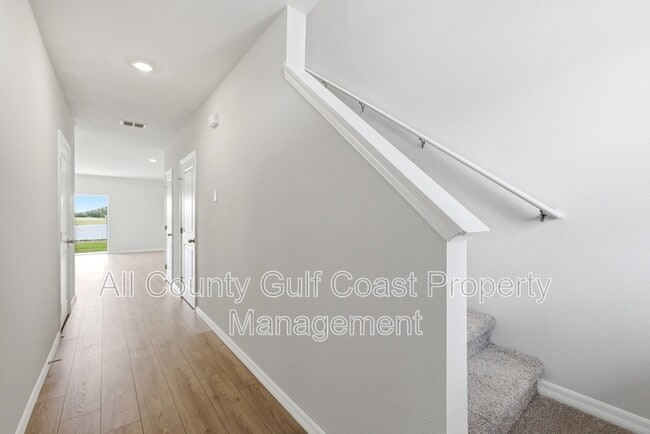 Photo - 2609 Fetlock Run House