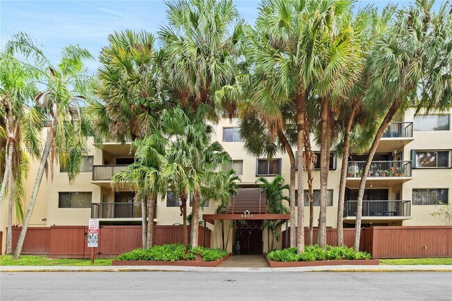 Foto del edificio - 6601 SW 116th Ct