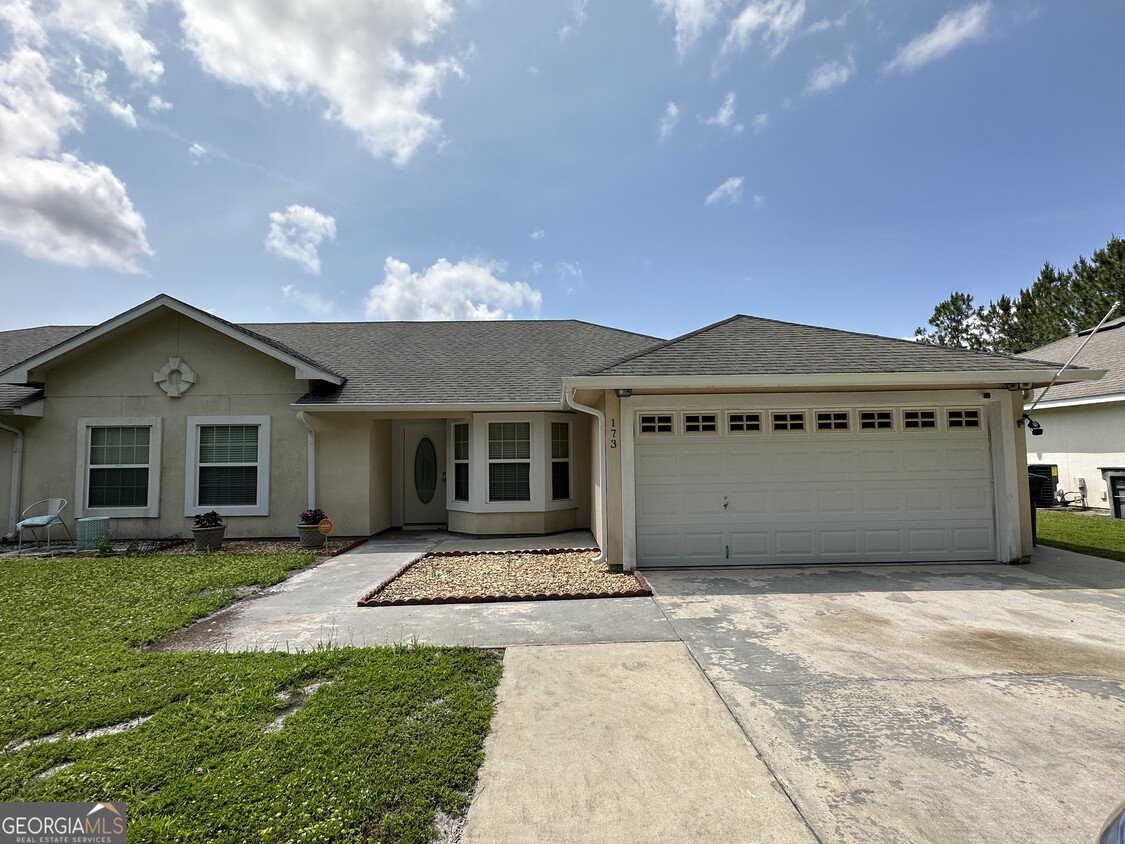 Foto principal - 173 Royal Palms Ave