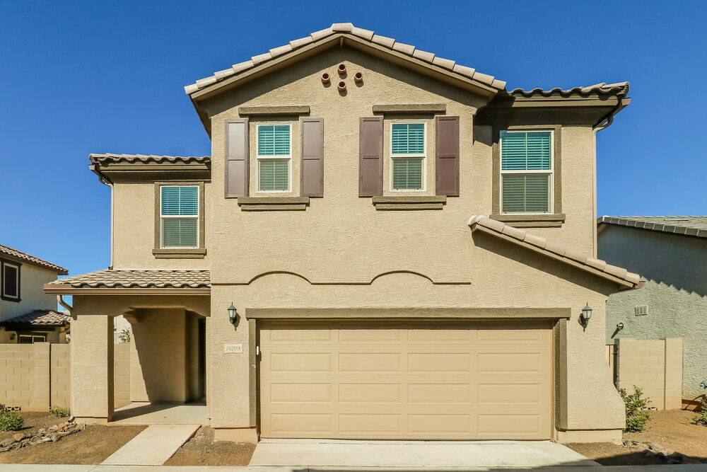 Foto principal - 16208 W Culver St