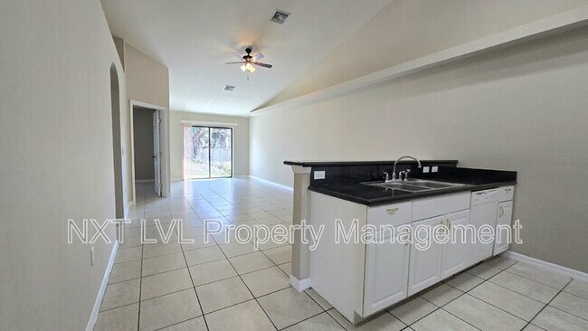 Foto del edificio - 303 NE 24th Ave