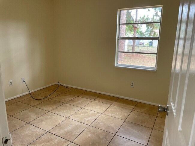 Building Photo - 1048 Pace Dr NW