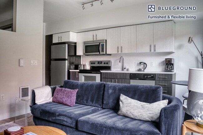 Foto del edificio - 3036 16th Ave W