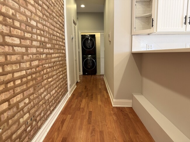 Foto del edificio - 5025 S Michigan Ave