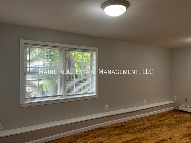 Foto del edificio - 14 Third St. Apt.-2