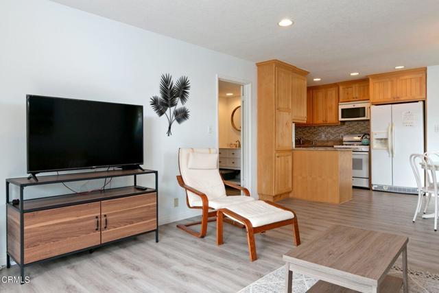 Building Photo - 660 Sunfish Way
