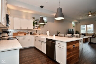 Photo - "Charming 3-Bed Oasis on Olive Street: Expansive 2,491 Sq Ft with Luxurious Granite Touches!" Apartment