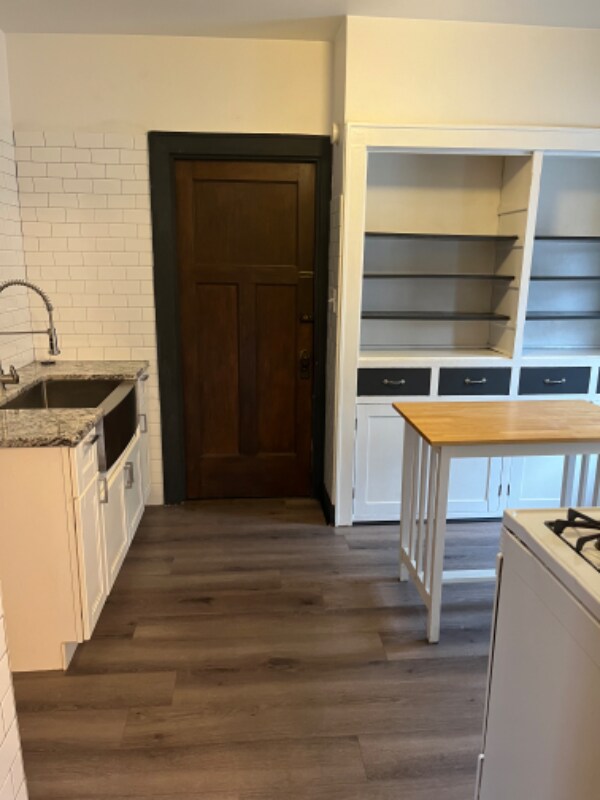 Foto del edificio - 6212 W Lloyd St