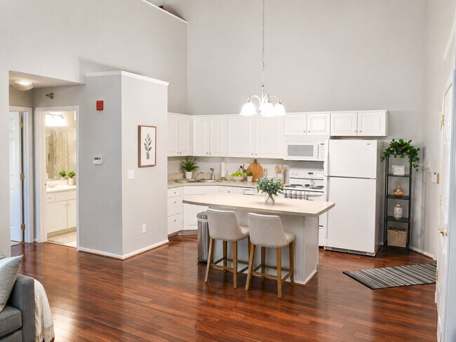 Foto del edificio - 841 37th Ave NW