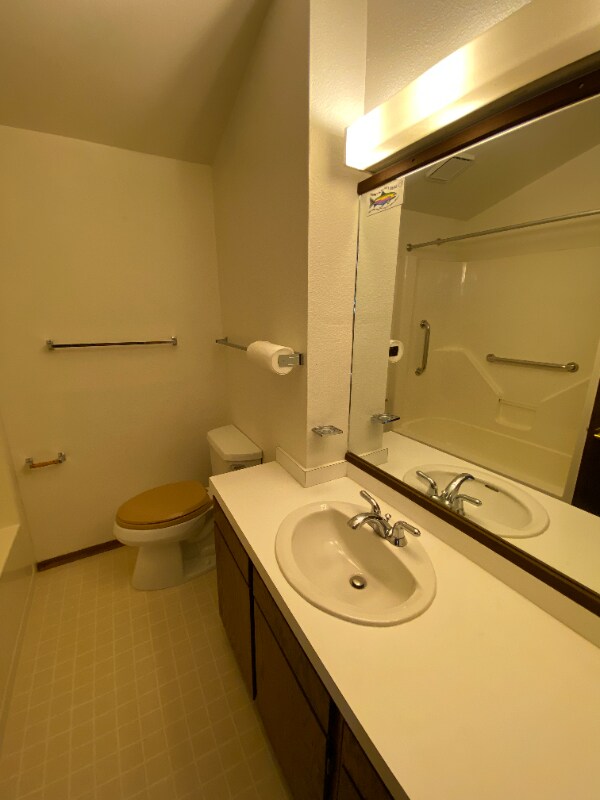 Foto del edificio - 3430 Ash Ave