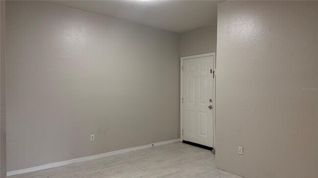 Foto del edificio - 2651 Maitland Crossing Way