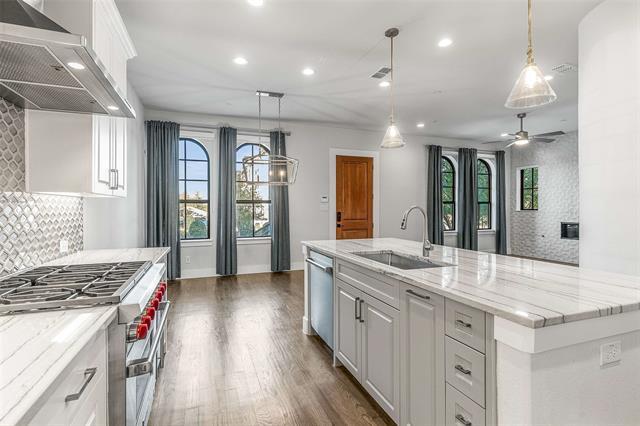 Building Photo - 2800 Lakeside Pkwy