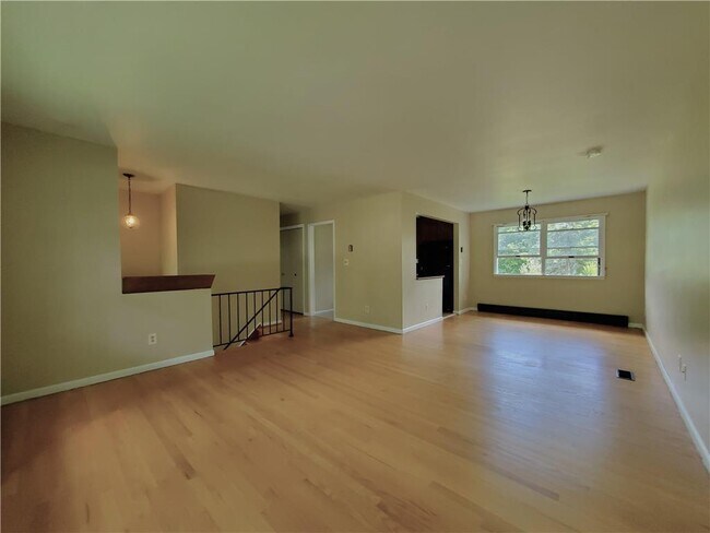 Building Photo - 458 Cherry Hill Rd