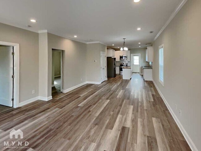 Foto del edificio - 2112 Middale St