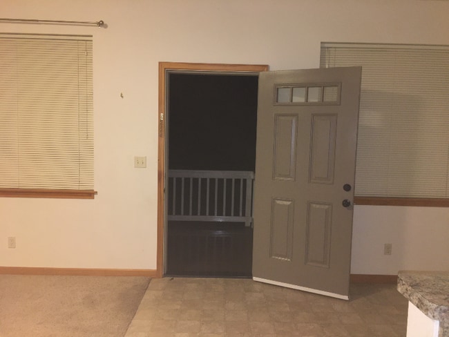 Building Photo - 862 Aqua Vista Loop