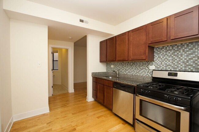 Foto del edificio - 1456 W Byron St