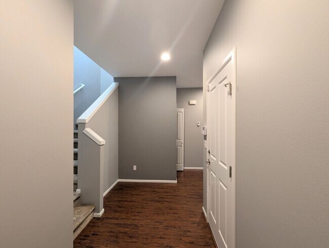 Building Photo - 4Bd/2.5Ba Lake Stevens House